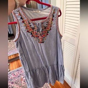 Women’s dress size large